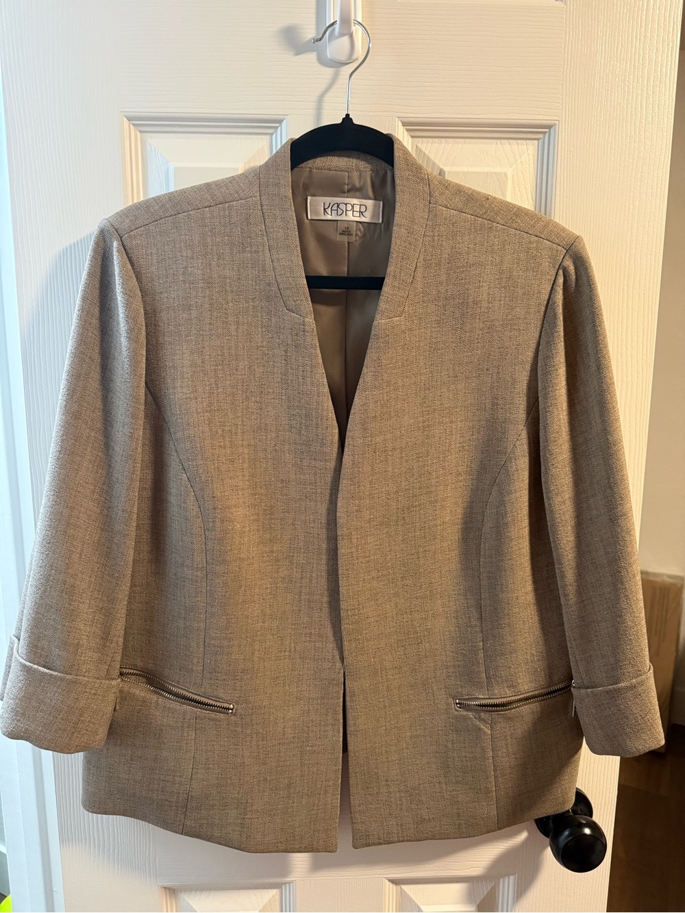 Kasper Women's Beige Collarless Open-Front Blazer